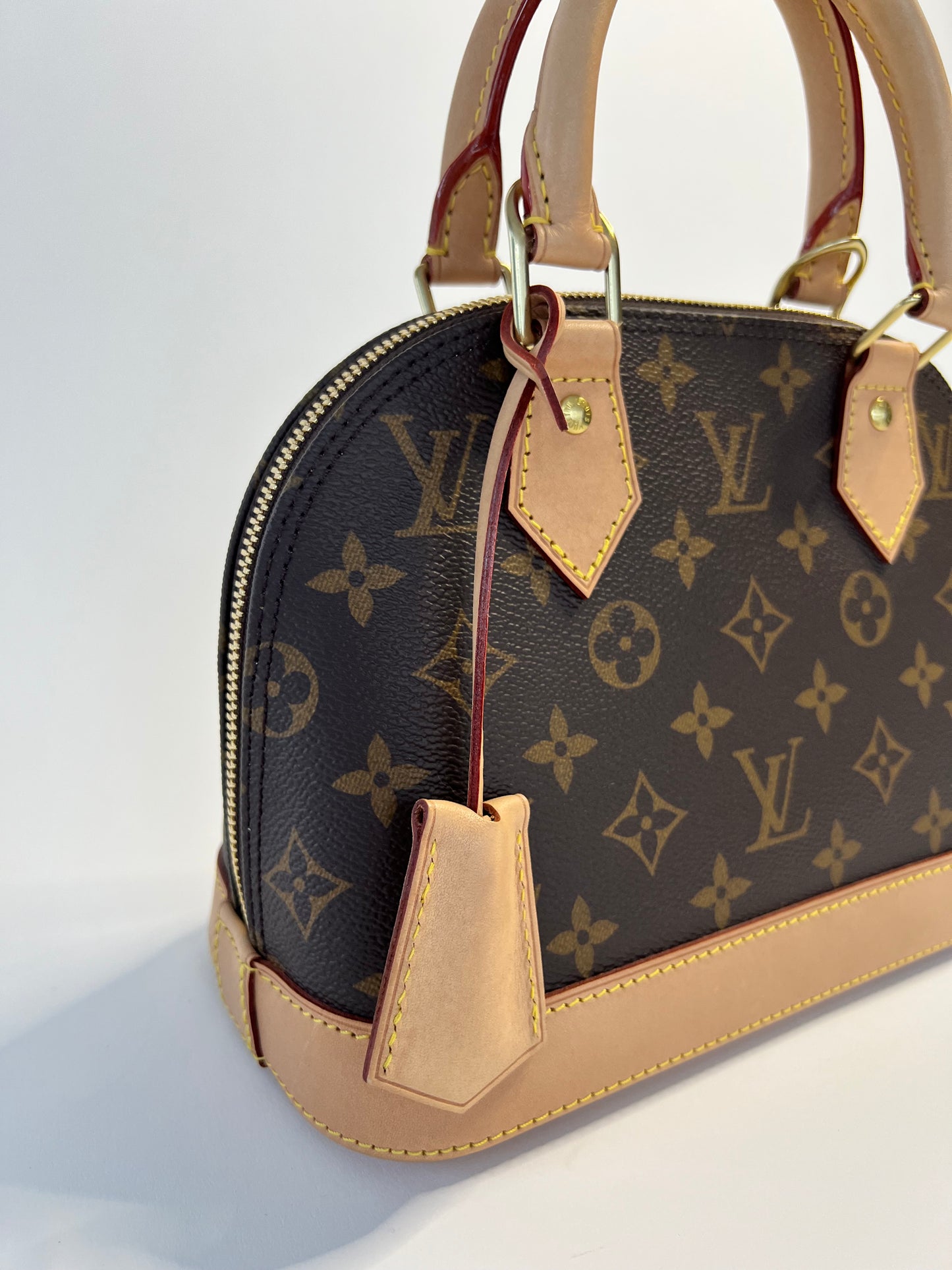 Louis Vuitton Alma BB 2022